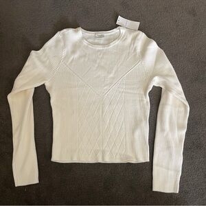 Brand New Women’s Knit Sweater